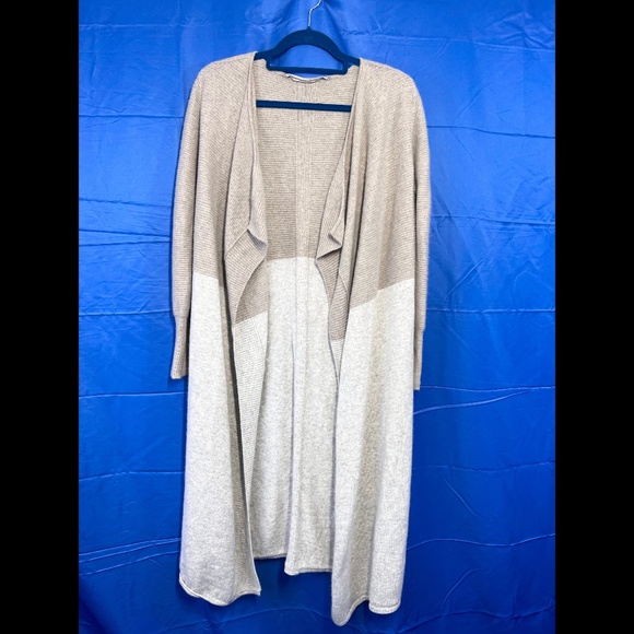 Like New |•ATHLETA•| 100% Cashmere Long Soft Cardigan Size Small - Picture 2 of 11